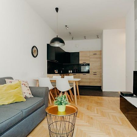 Shortstaypoland Grzybowska Warsaw Exterior photo